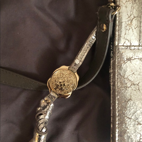 Vince Camino Silver Crossbody/Shoulder Bag - Picture 4 of 4